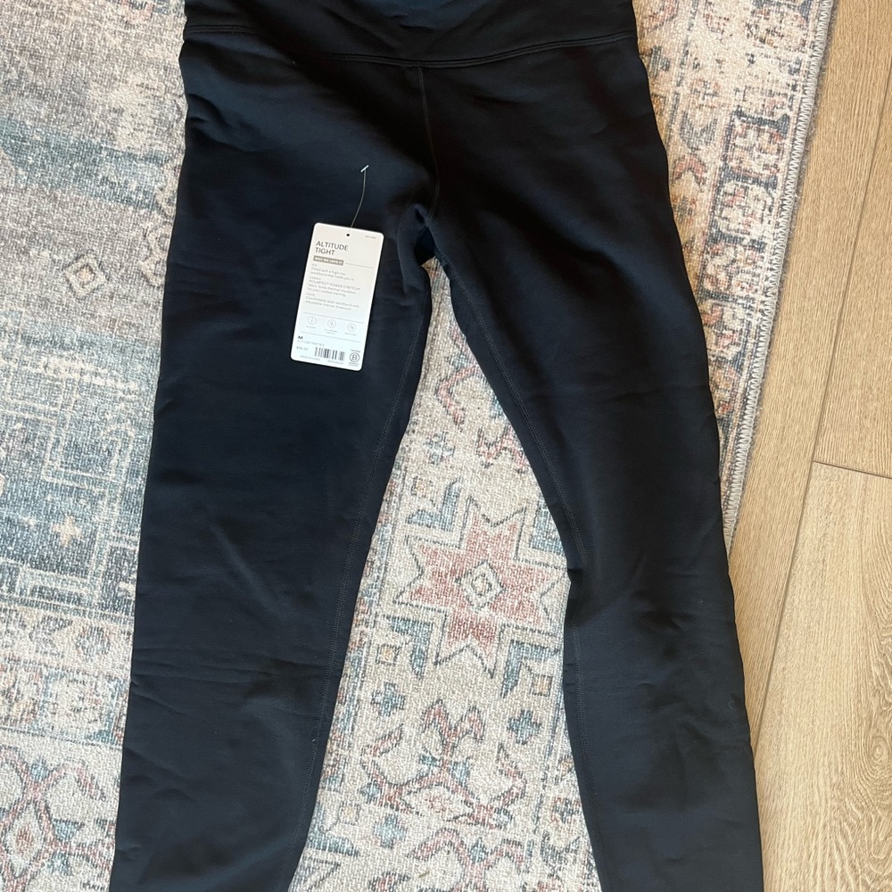 Never worn athleta altitude tight